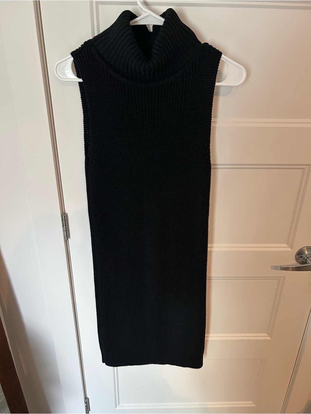 Lole Black Sleeveless Turtleneck Knit Midi